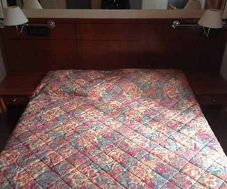 Hotel Paname Clichy